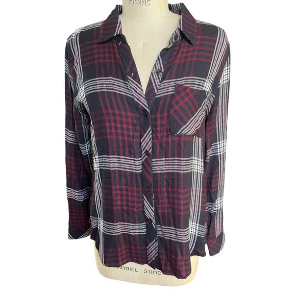 Women's Rails Hunter Plaid Shirt in Red & Navy Size Medium - Picture 2 of 6